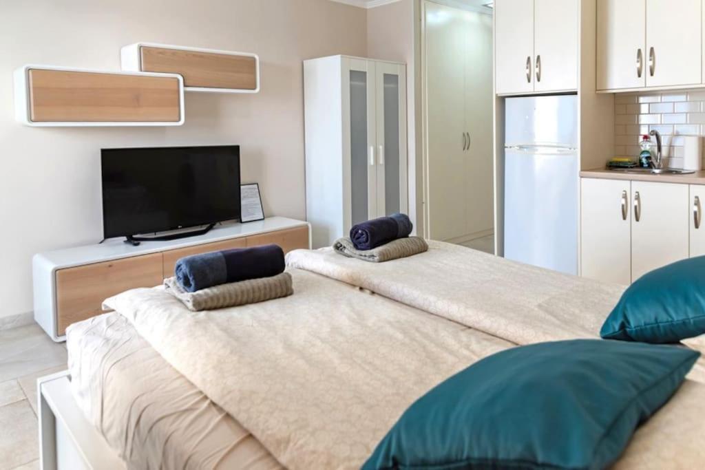 First Line Ocean View Studio 푸에르토 데 산티아고 외부 사진