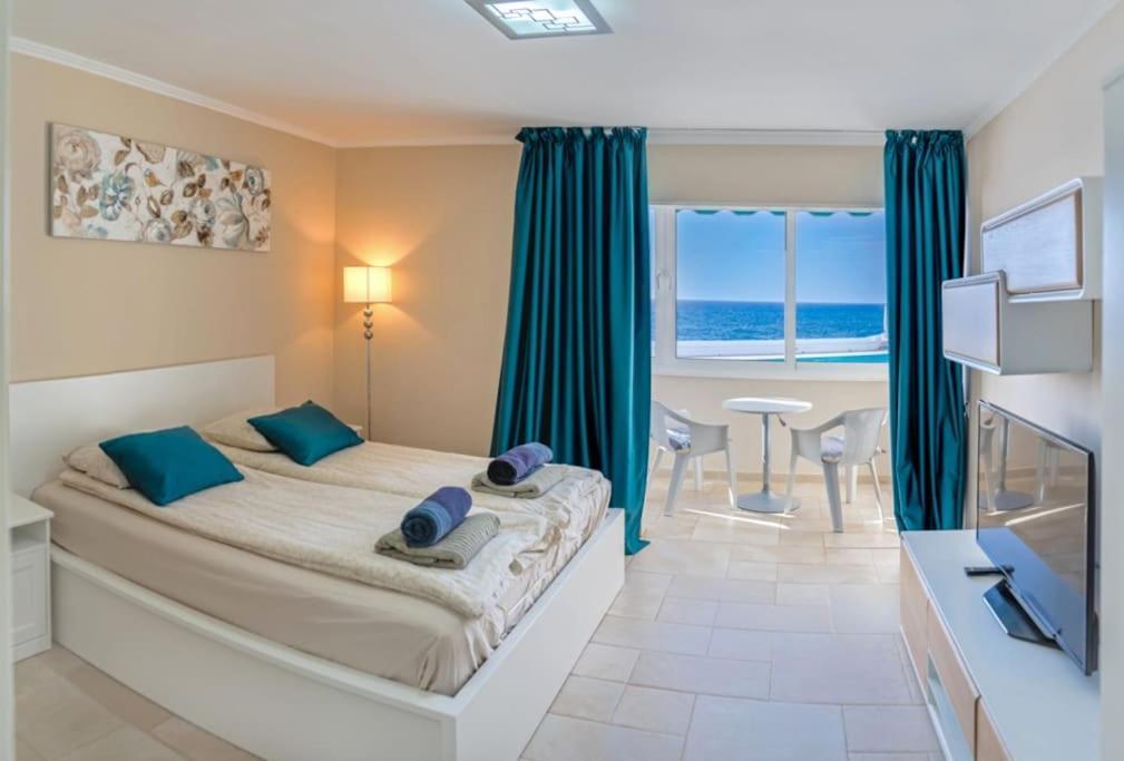 First Line Ocean View Studio 푸에르토 데 산티아고 외부 사진